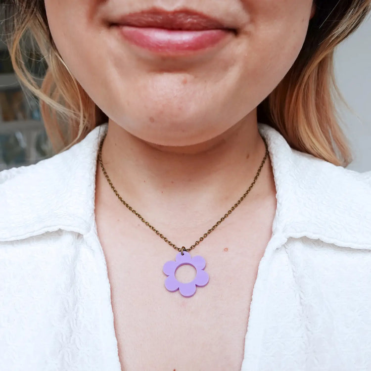 Daisy Mini Necklace